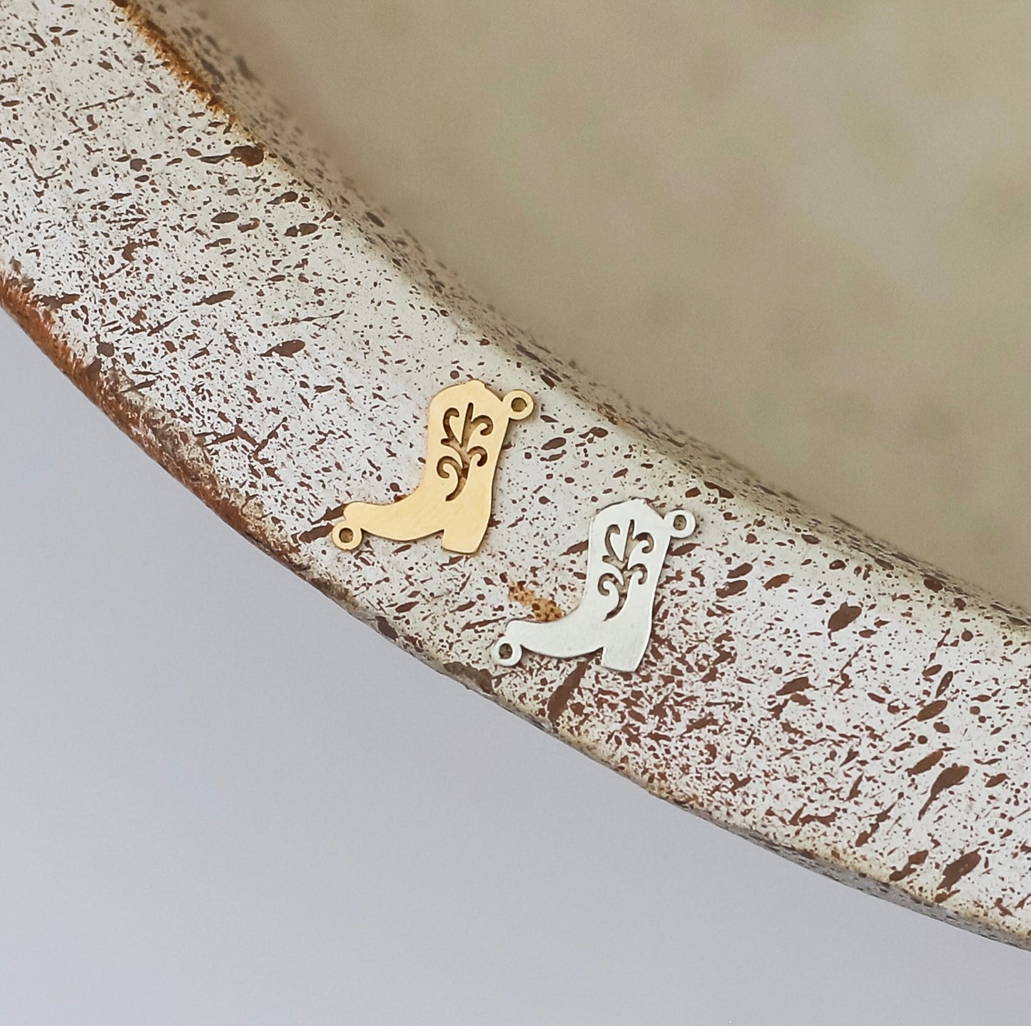 Cowgirl Boot Connector