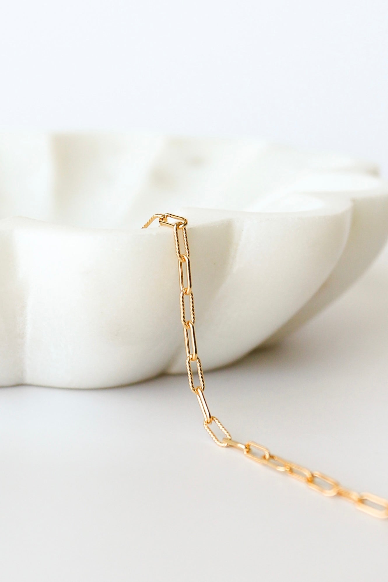 Alternating Textured Paperclip Chain