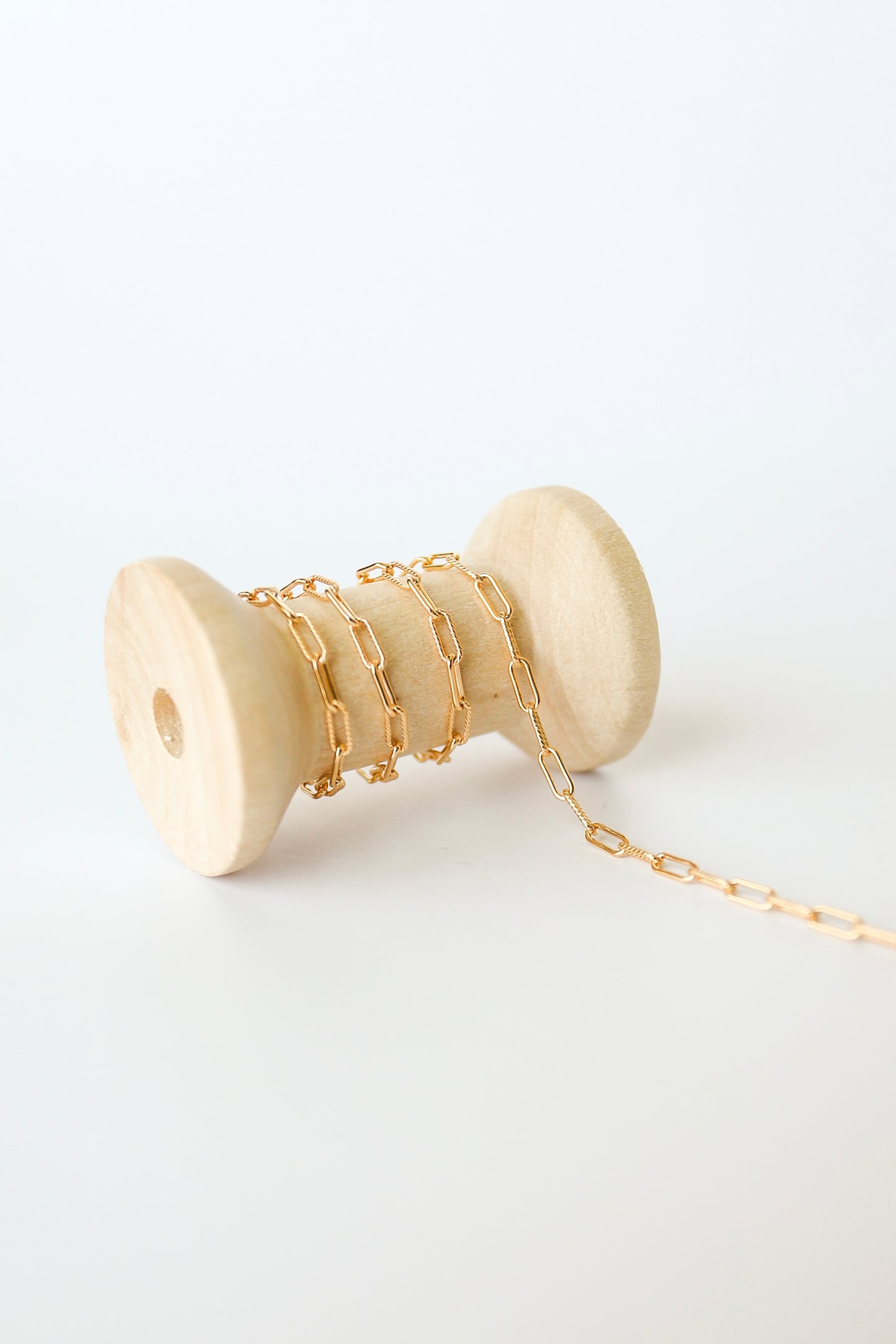 Alternating Textured Paperclip Chain