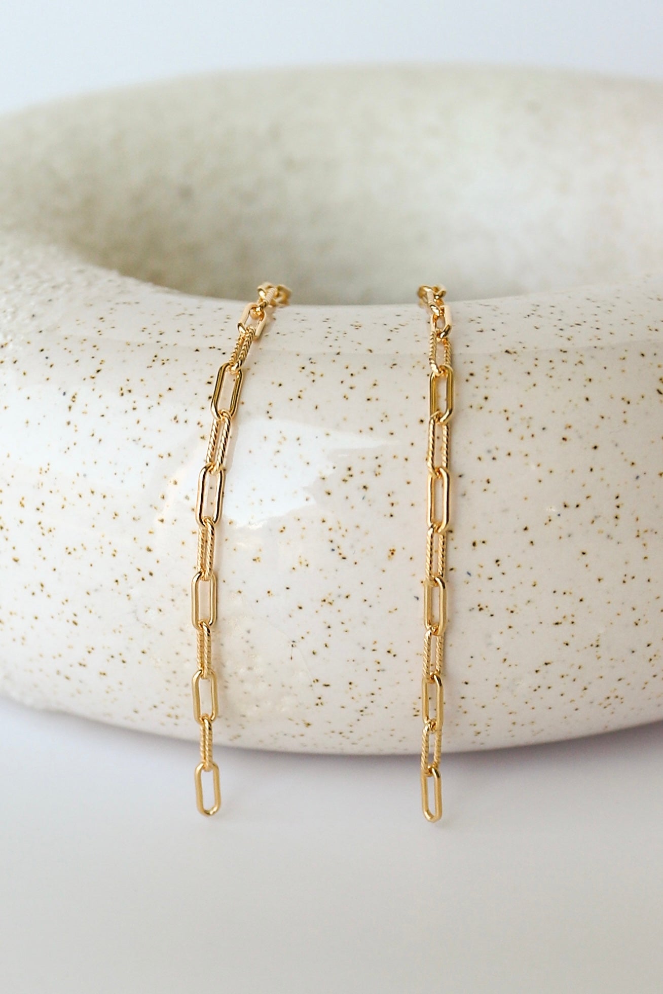 Alternating Textured Paperclip Chain