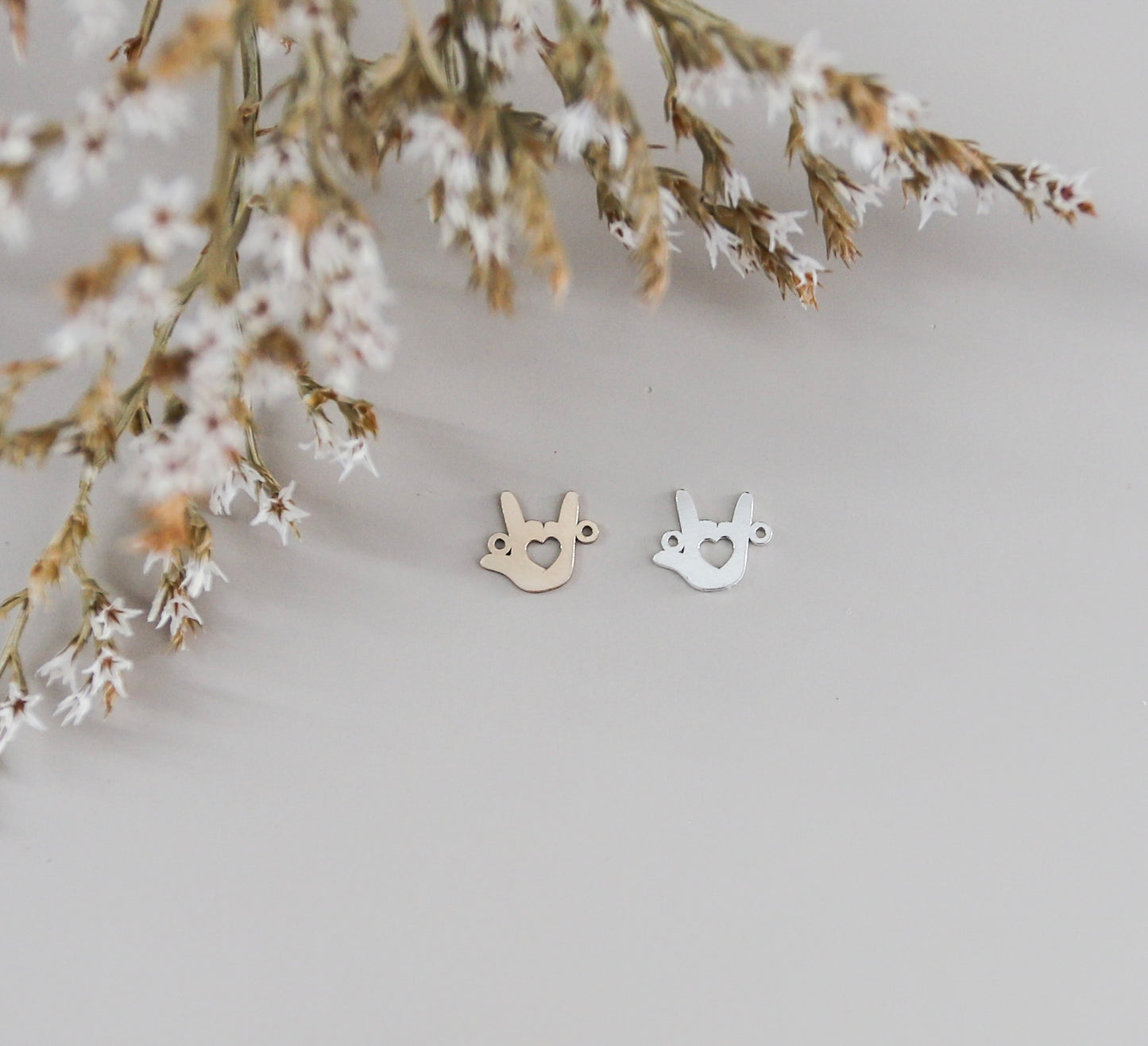 ASL “I Love You” Connector