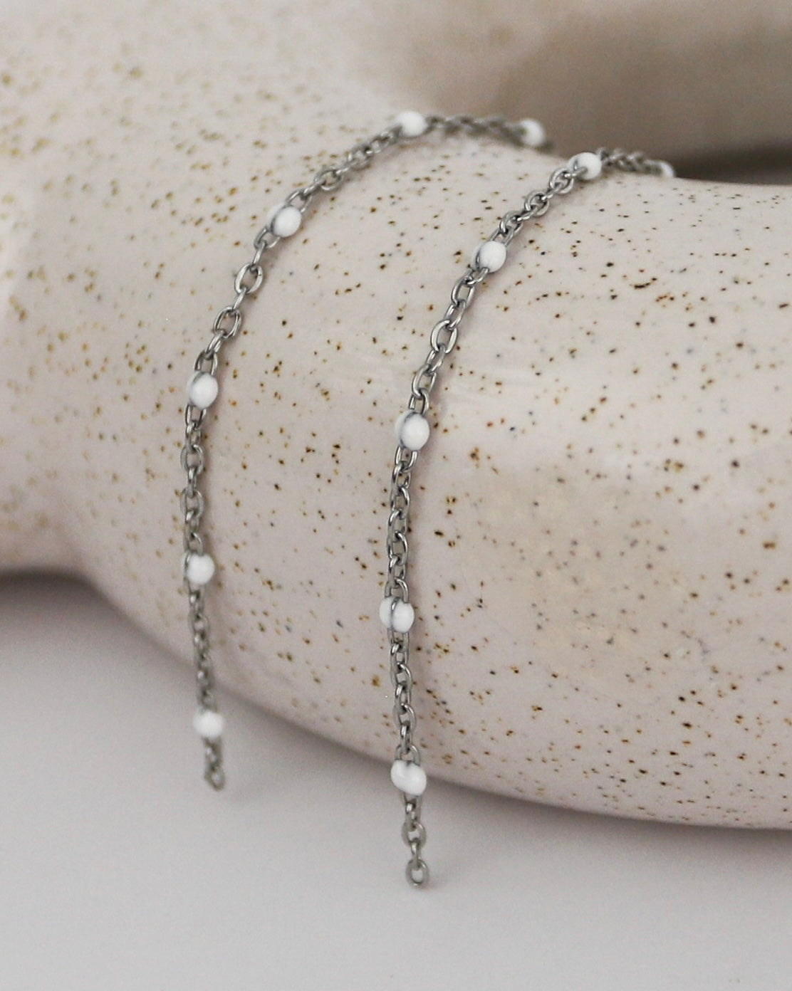 White Enamel Stainless Steel Satellite Chain