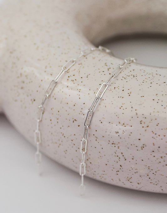 Small Paperclip Chain (Style 2)
