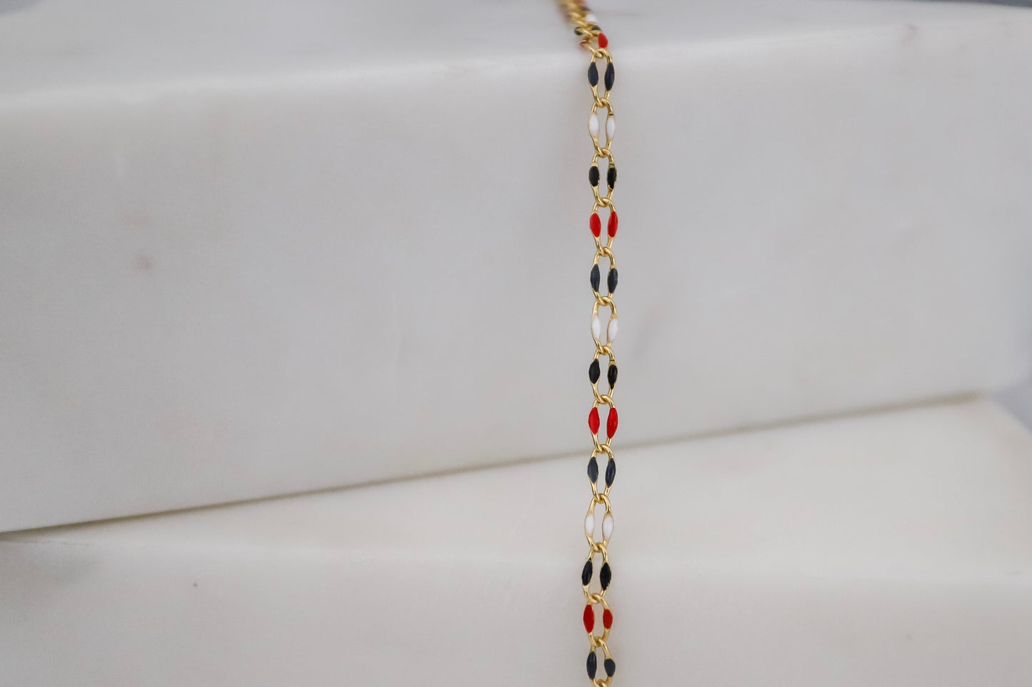 Plated Enamel Chain - Red/Gray/Black/White