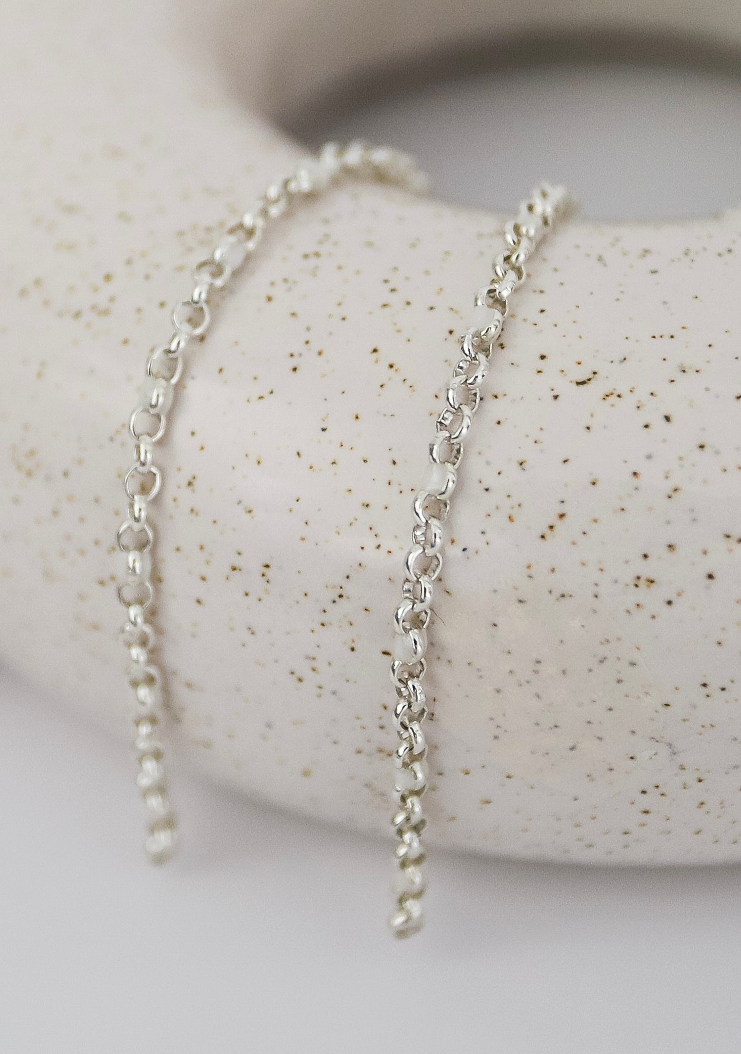 Enamel Rolo Chain - Pearlized White