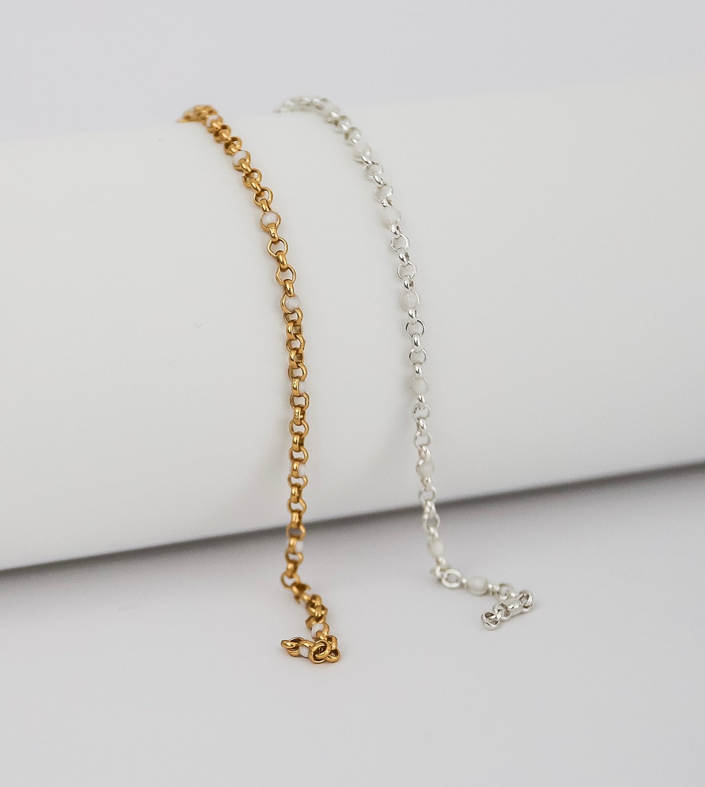 Enamel Rolo Chain - Pearlized White