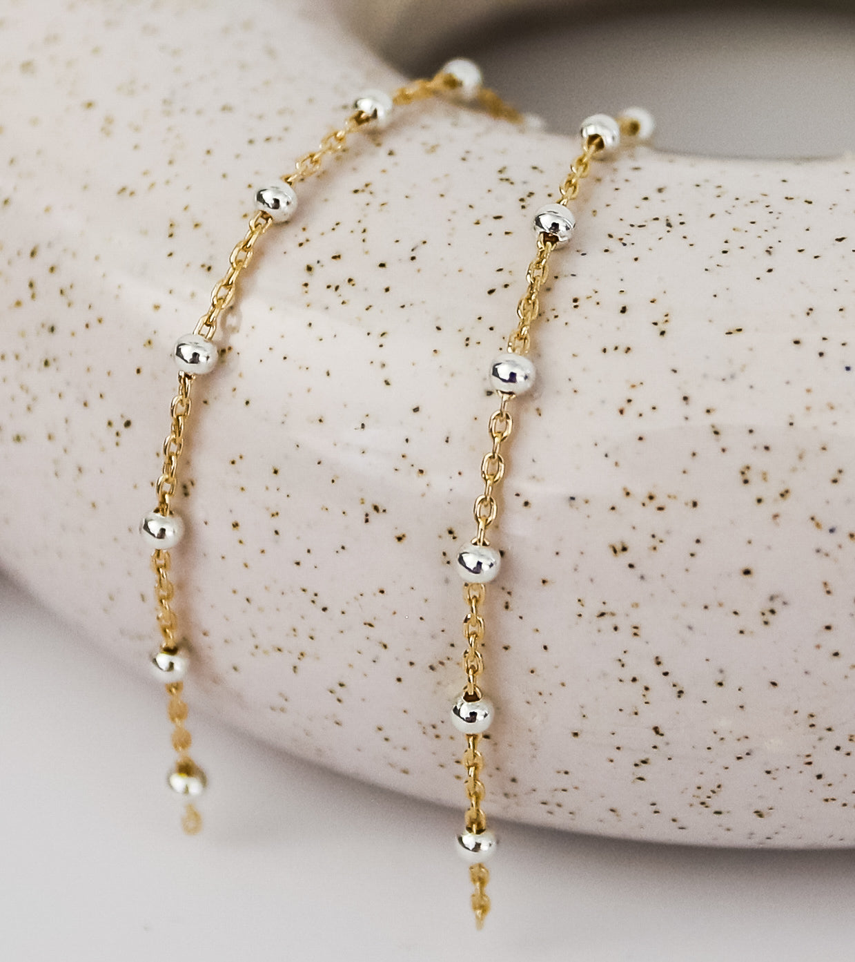 Mixed Metal Satellite Chain