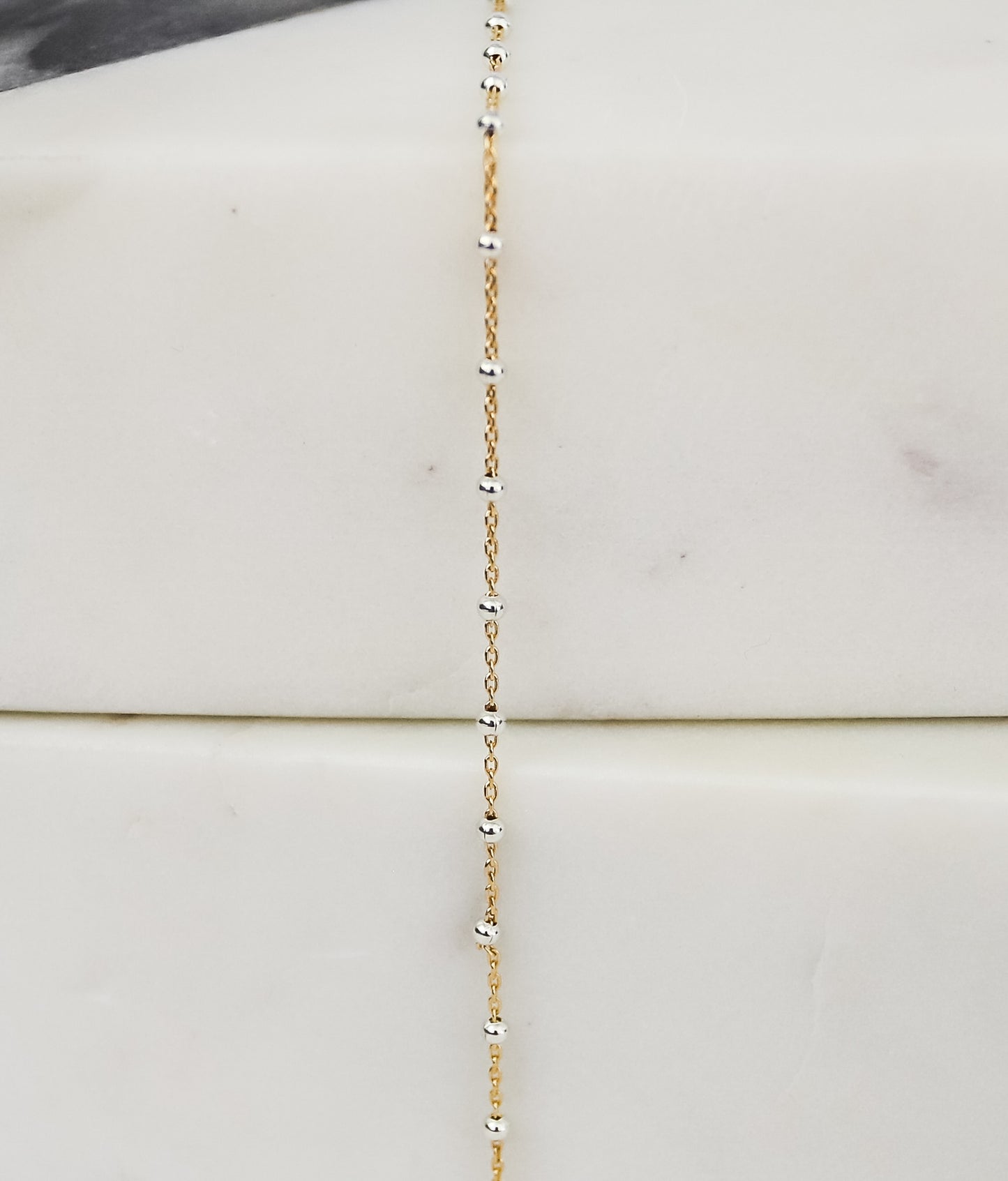 Mixed Metal Satellite Chain