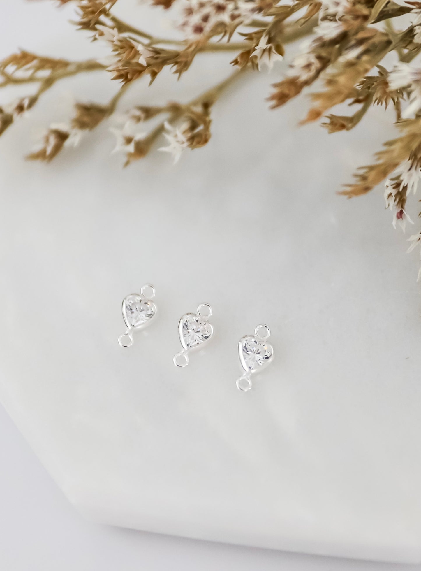 4mm Heart CZ Connectors (Set of 3)