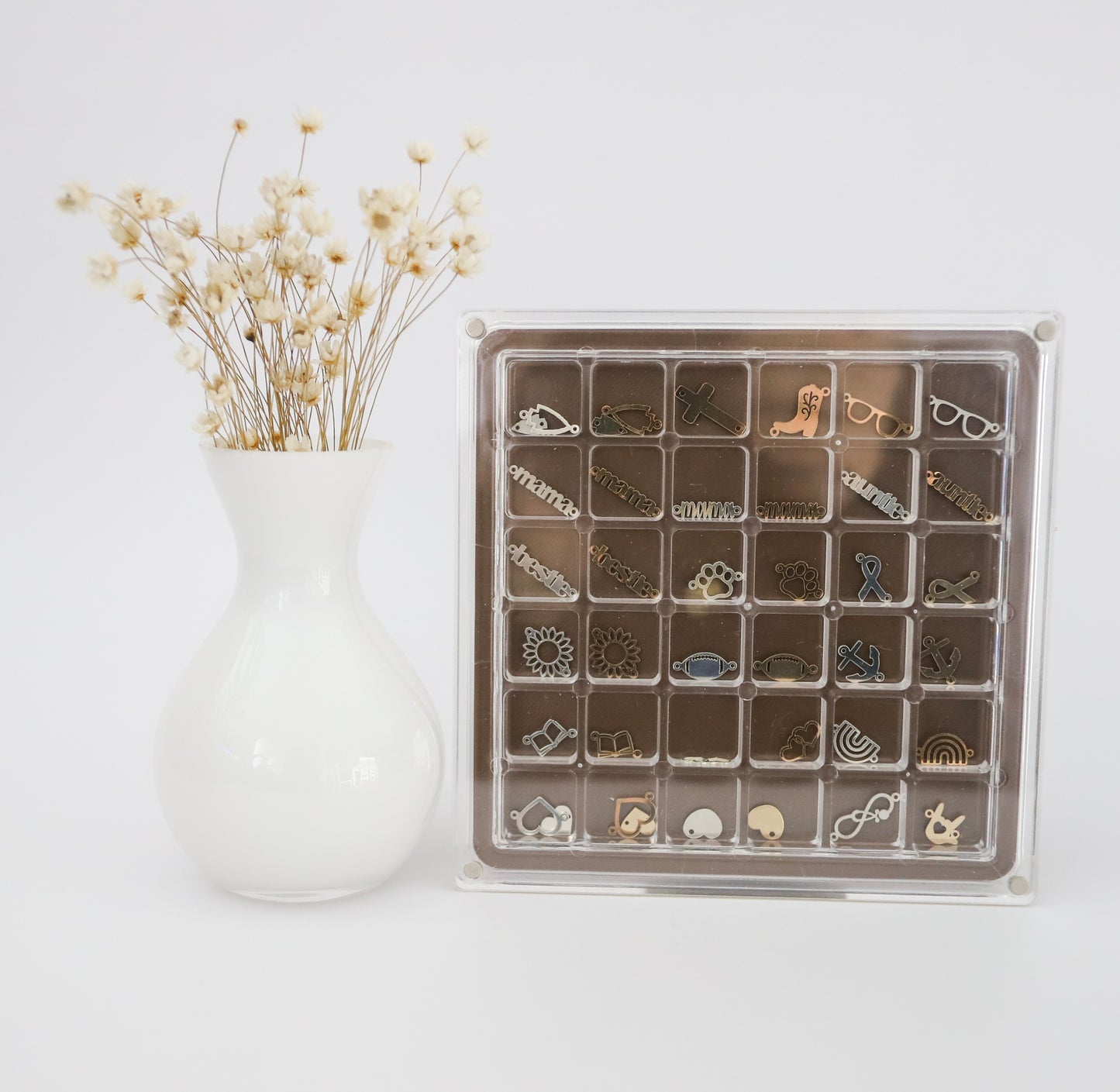 Charm Display Back (Small Display Only)