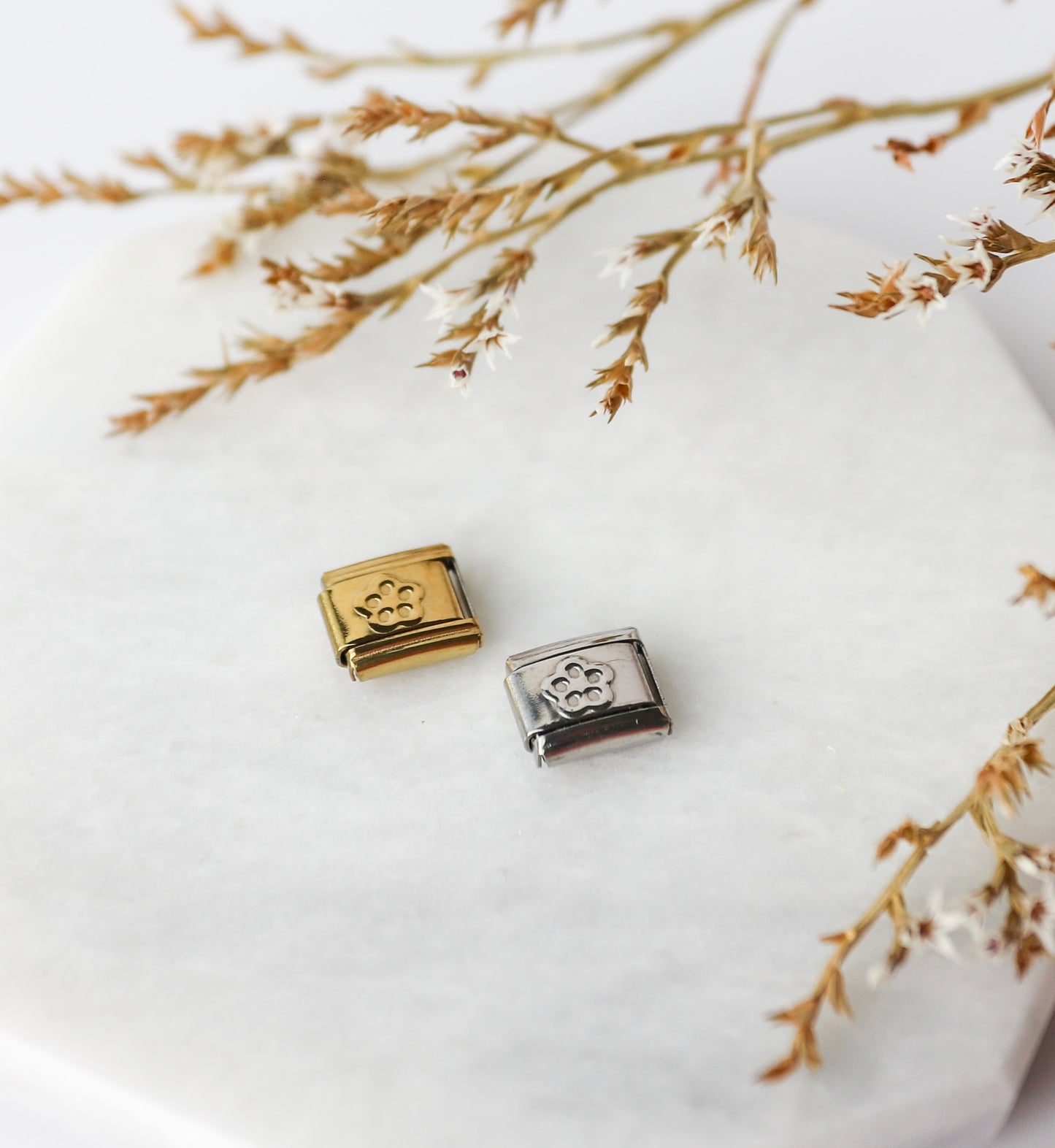 Italian Charm - Raised - Flower - Outline