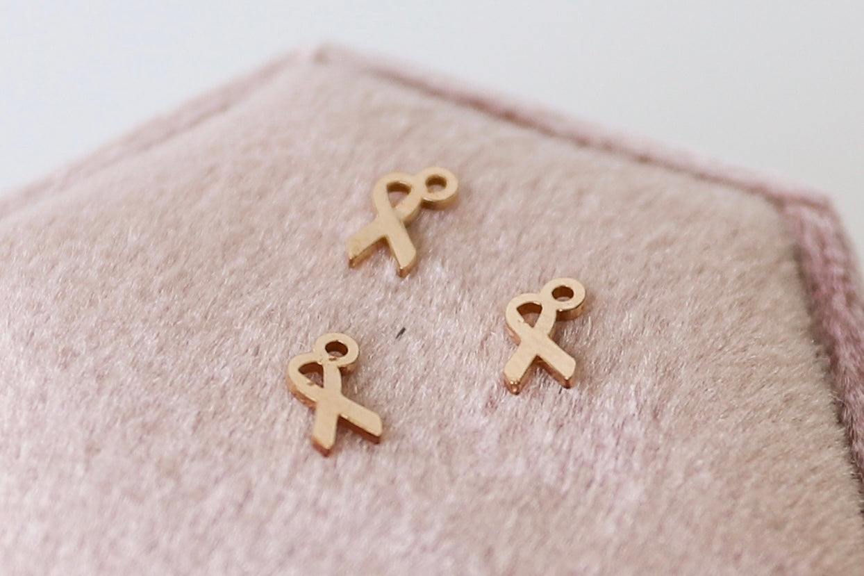 Tiny Ribbon Charm